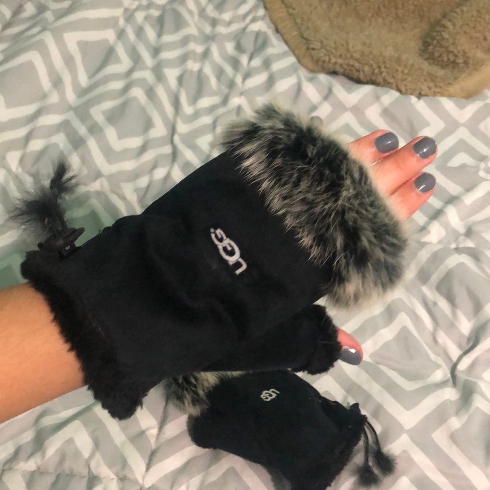UGG soft and furry gloves
